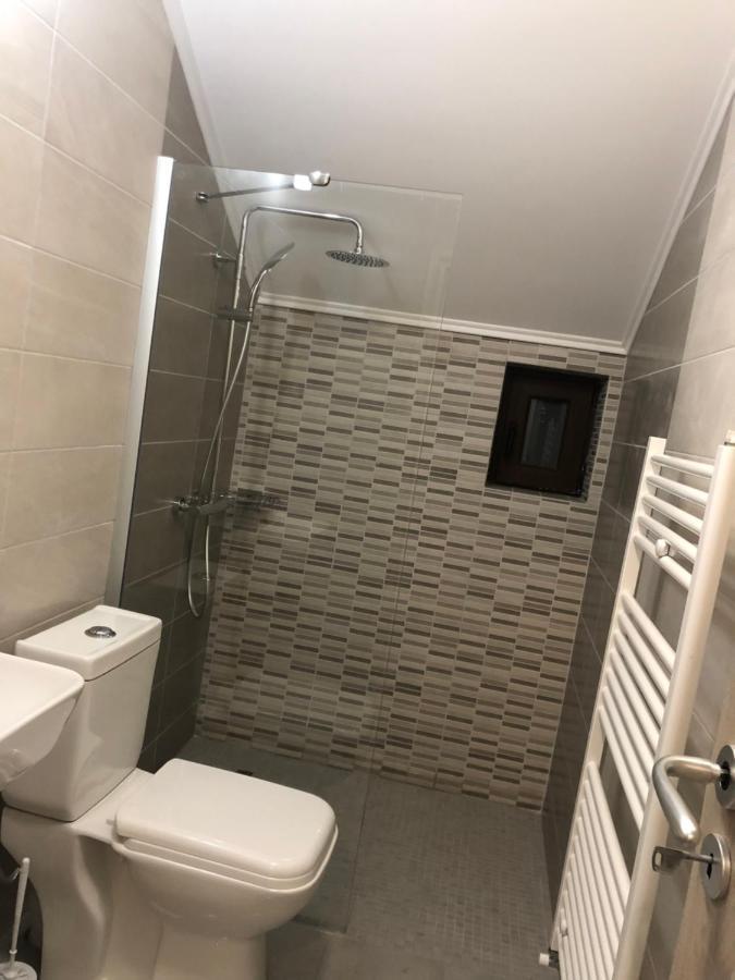 ホテル New House Curtea de Argeş エクステリア 写真